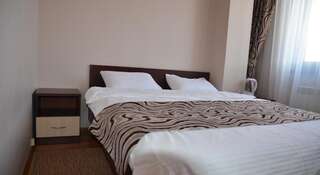 Гостиница Афина Адлер Стандартный двухместный номер с 1 кроватью или 2 отдельными кроватями-6
